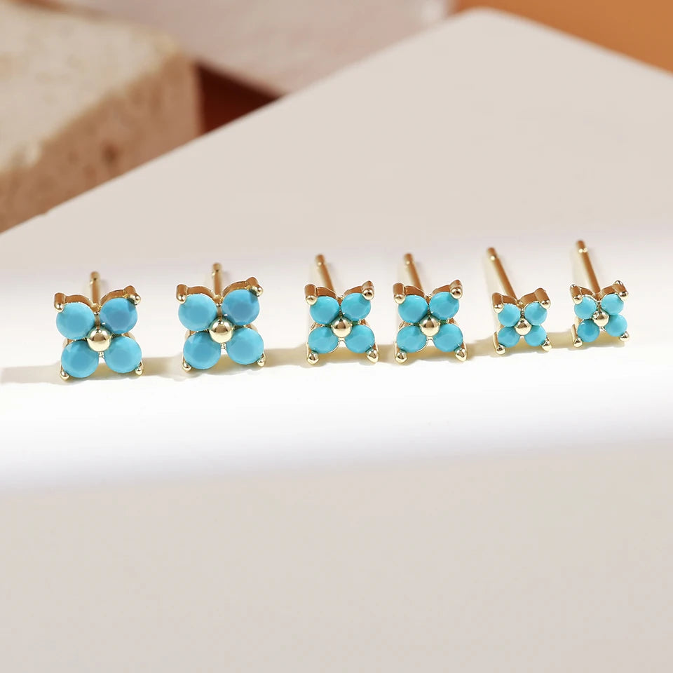 la chic Fashion Small Flower Stud Earrings